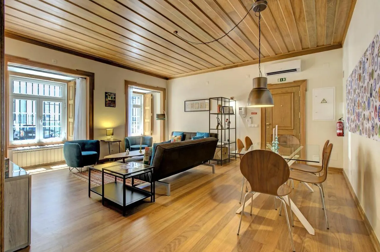 Localtraveling Cathedral & Castle - Family Apartments Lissabon