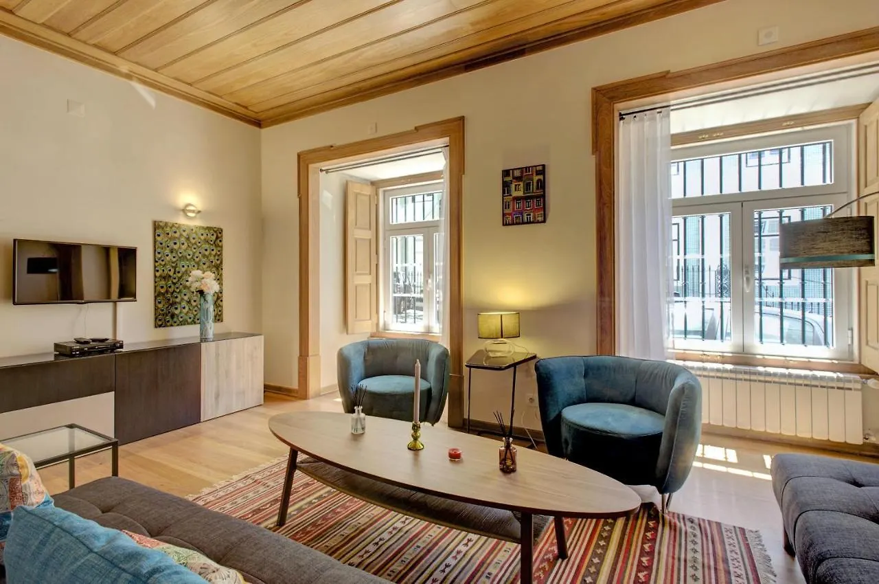 Localtraveling Cathedral & Castle - Family Apartments Lissabon